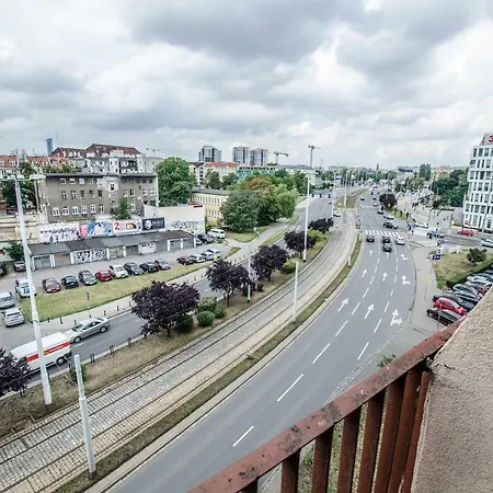 Stanislawa Dubois 29,