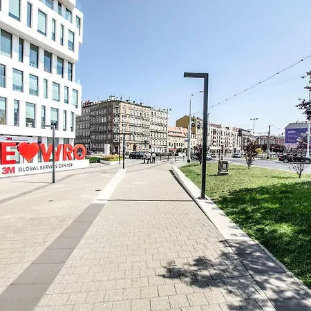 Stanislawa Dubois 29, Apartman *