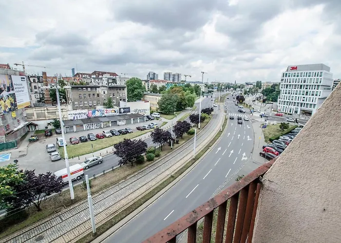 Stanislawa Dubois 29,